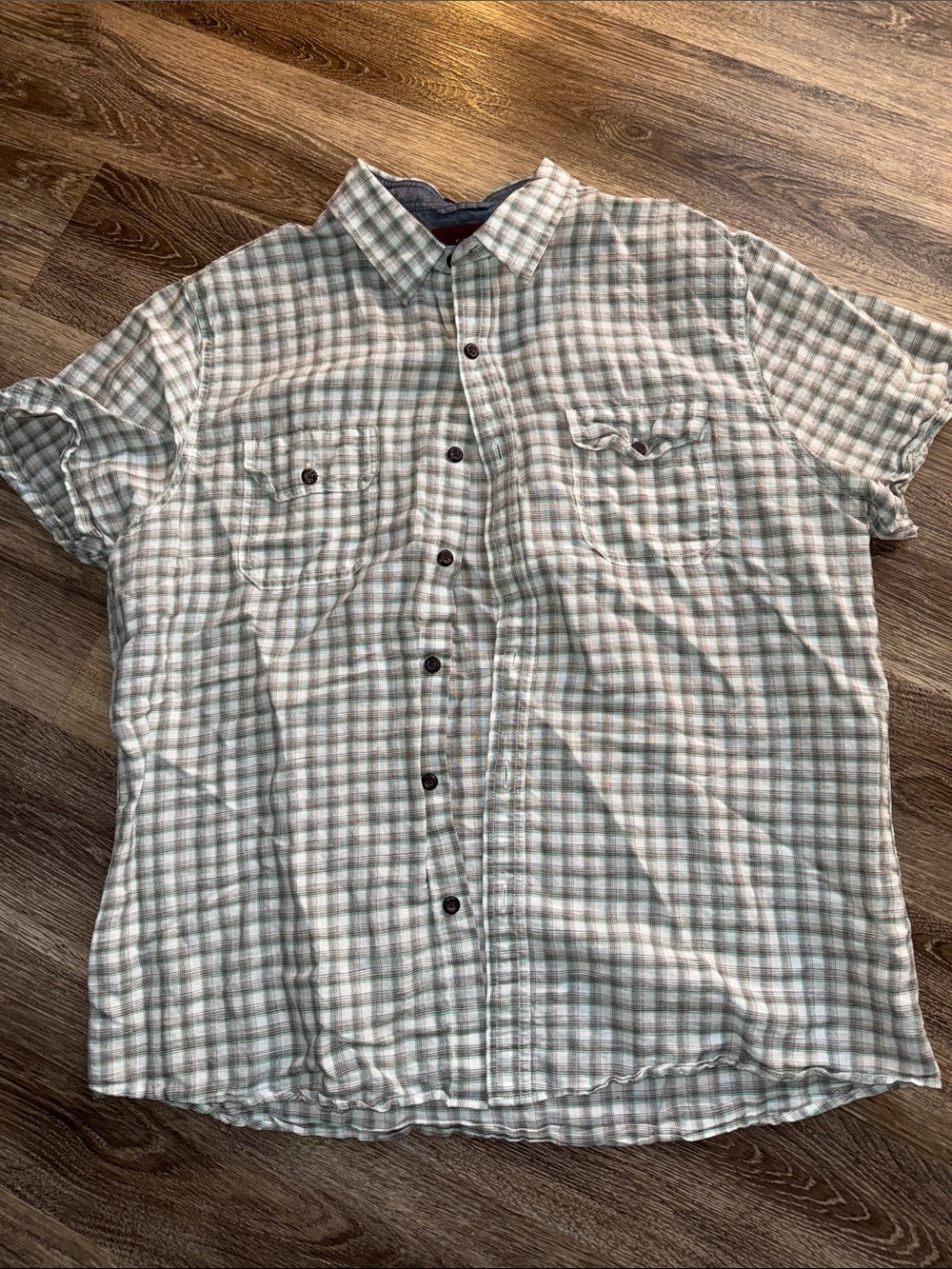 Casual Short-Sleeve Plaid Button-Down Shirt - Light Green